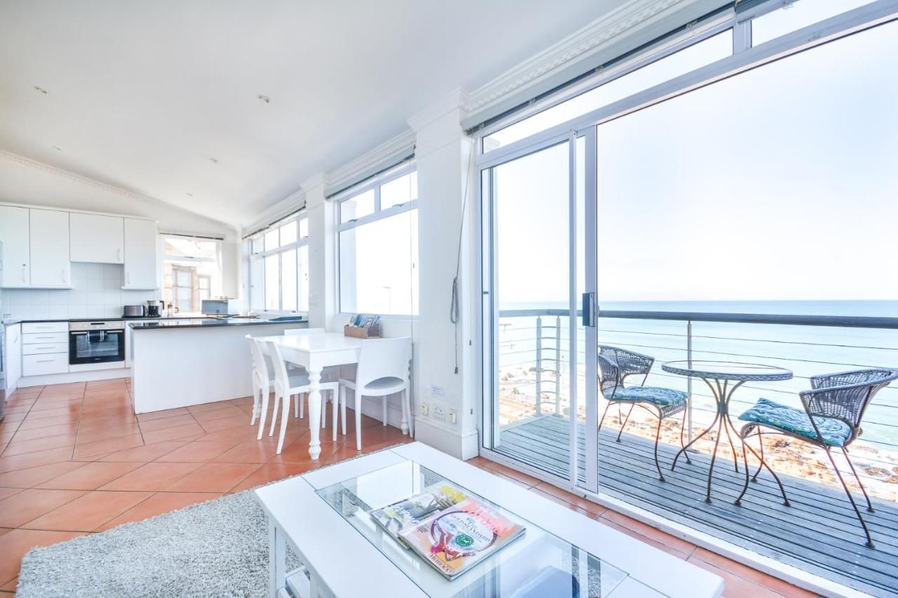 Appartement Oceanfront Penthouse à Muizenberg Extérieur photo