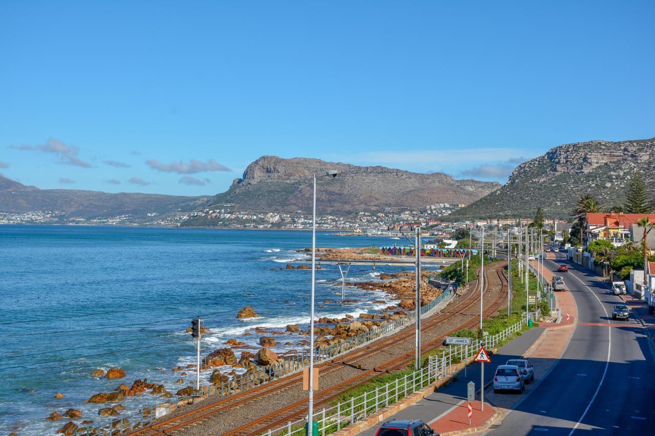 Appartement Oceanfront Penthouse à Muizenberg Extérieur photo